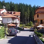 Chalet At - An Affordable Village For Families Or Groups Pamporovo