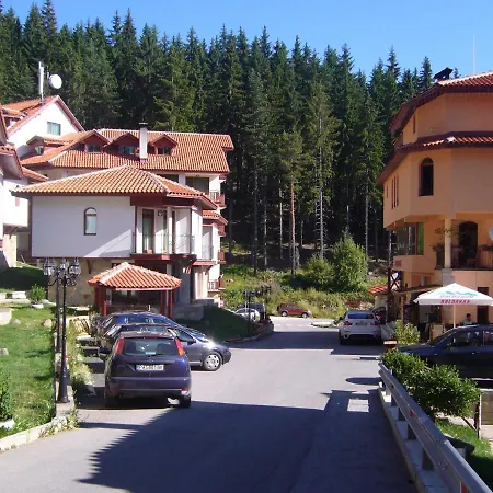 Chalet At - An Affordable Village For Families Or Groups Pamporovo