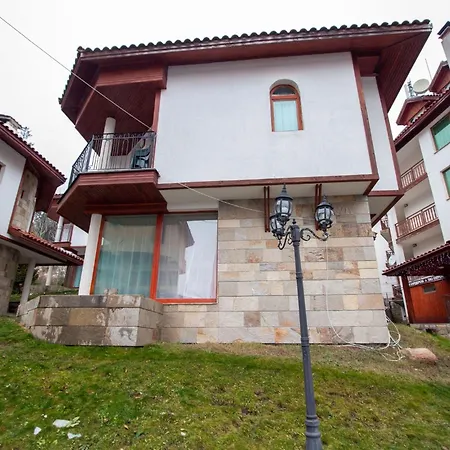 Шалета At - An Affordable Village For Families Or Groups Пампорово