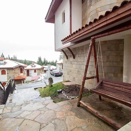 At - An Affordable Village For Families Or Groups Chalet