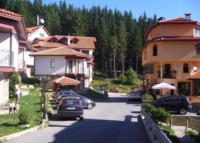 Chalet At - An Affordable Village For Families Or Groups Pamporovo