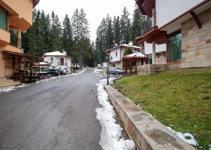 At - An Affordable Village For Families Or Groups Pamporovo