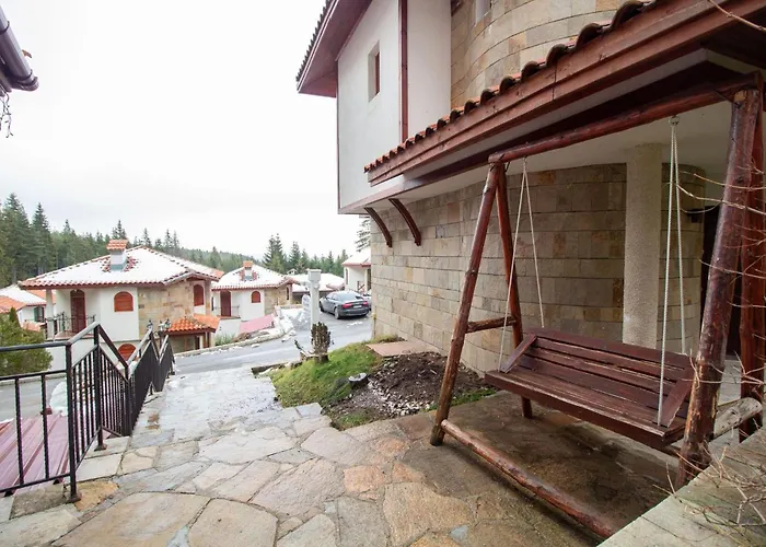 At - An Affordable Village For Families Or Groups Chalet
